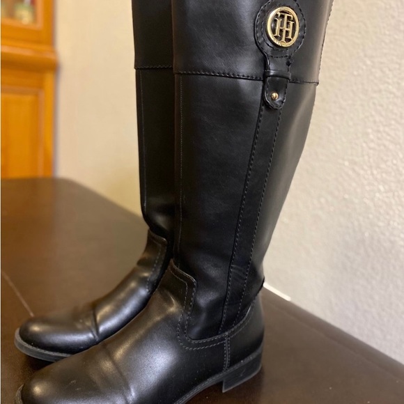 Tommy Hilfiger boots - Picture 10 of 10